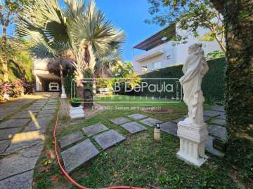 OPORTUNIDADE ÚNICA! - JARDIM SULACAP - Linda casa com ampla sala em 02 ambientes, 02 AMPLOS Dormitórios + Edícula (01 Dormitório/sala, banheiro e cozinha) - ABCA30280