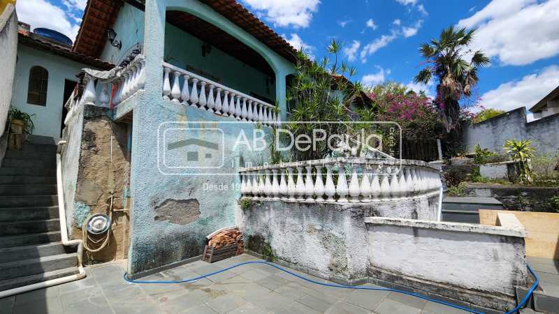 ffb2a11b-93b3-4b0f-a458-a927f4 - 4