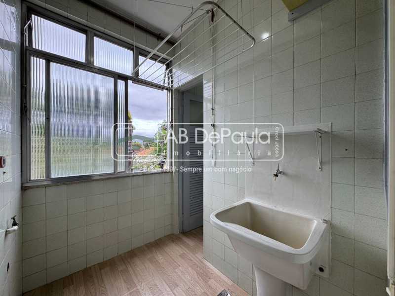 ÁREA DE SERVIÇO - 19