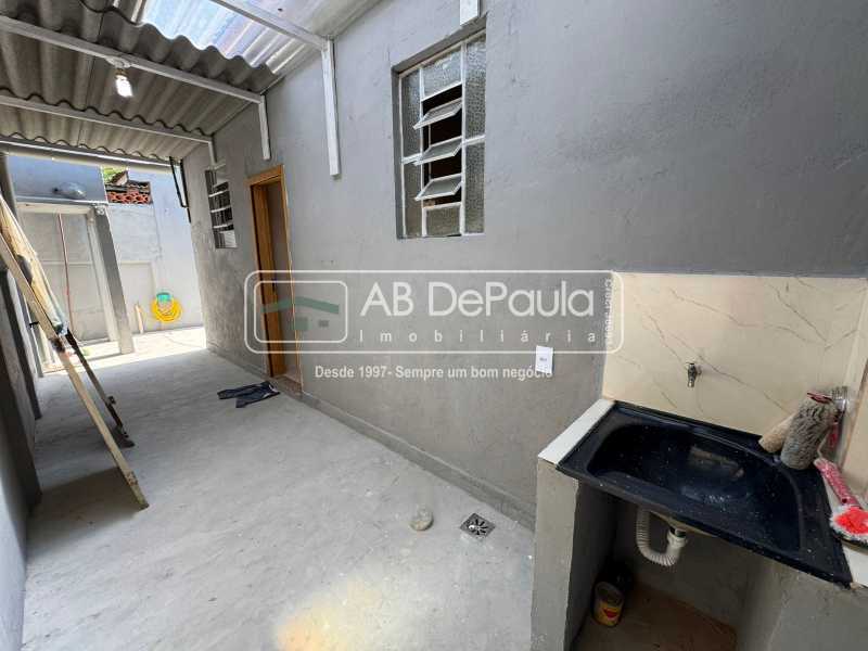 ÁREA DE SERVIÇO - 18