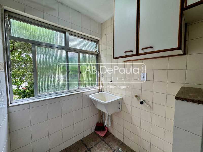 ÁREA DE SERVIÇO - 22