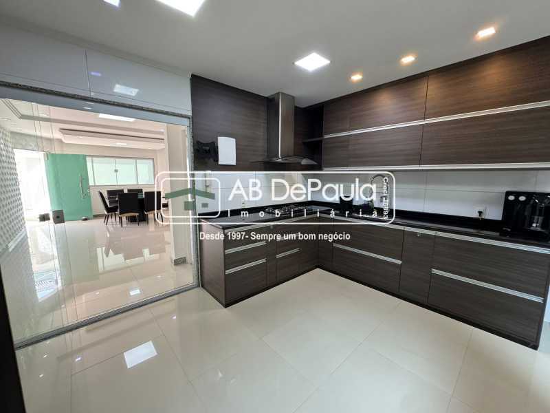 2649_G1777982891 - 8