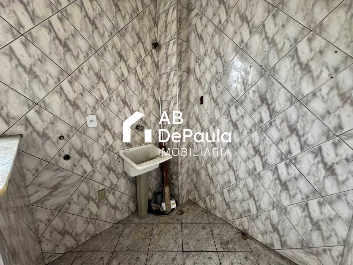 Conheça ÁREA DE SERVIÇO do imóvel - ALUGA EM REALENGO - EST. NOGUEIRA DE SÁ, 1038 - APARTAMENTO COM 02 QUARTOS - ABAP21014 - 20 ÁREA DE SERVIÇO - 20