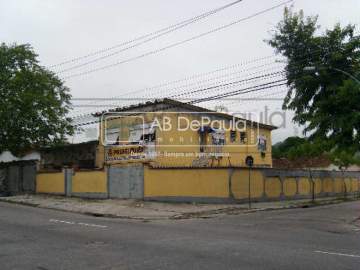 OPORTUNIDADE ÚNICA! - Prédio em 2 pavimentos, BI-FAMILIAR, 3 dormitórios cada, EDIFICADO EM AMPLO TERRENO MEDINDO 15 x 35. - SR30155
