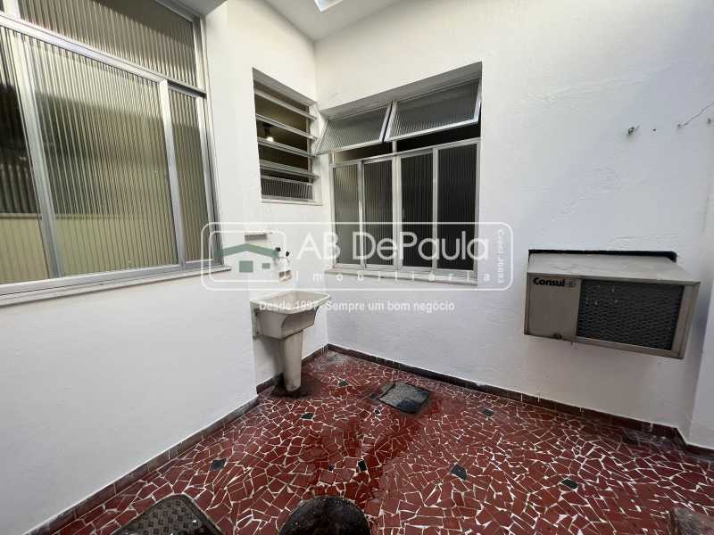 ÁREA DE SERVIÇO - 17