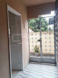BAIXOU O PREÇO - BENTO RIBEIRO- Aceitando Financiamento Imobiliário e FGTS. Excelente Aptº Térreo composto de Sala, 2 Dormitórios, Banheiro Social, Cozinha e Área de Serviço - ABAP20134