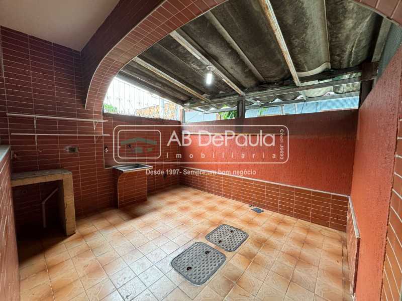 ÁREA DE SERVIÇO - 11