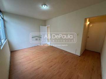 Ótima localização - ALUGA EM SULACAP - R. OLÍMPIO DE CASTRO, 931 - APARTAMENTO NO 4° ANDAR - ABAP20201