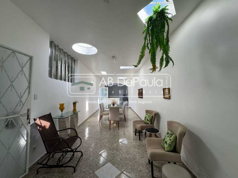 Conheça VARANDA / GARAGEM do imóvel - VENDE EM SULACAP - R. TEODORO SAMPAIO - CASA LINEAR COM AMPLO QUINTAL E PISCINA - ABCA30068 - 5 VARANDA / GARAGEM - 5