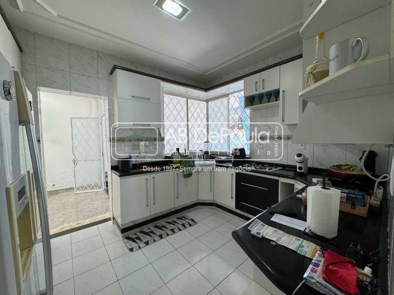 Conheça COZINHA do imóvel - VENDE EM SULACAP - R. TEODORO SAMPAIO - CASA LINEAR COM AMPLO QUINTAL E PISCINA - ABCA30068 - 9 COZINHA - 9