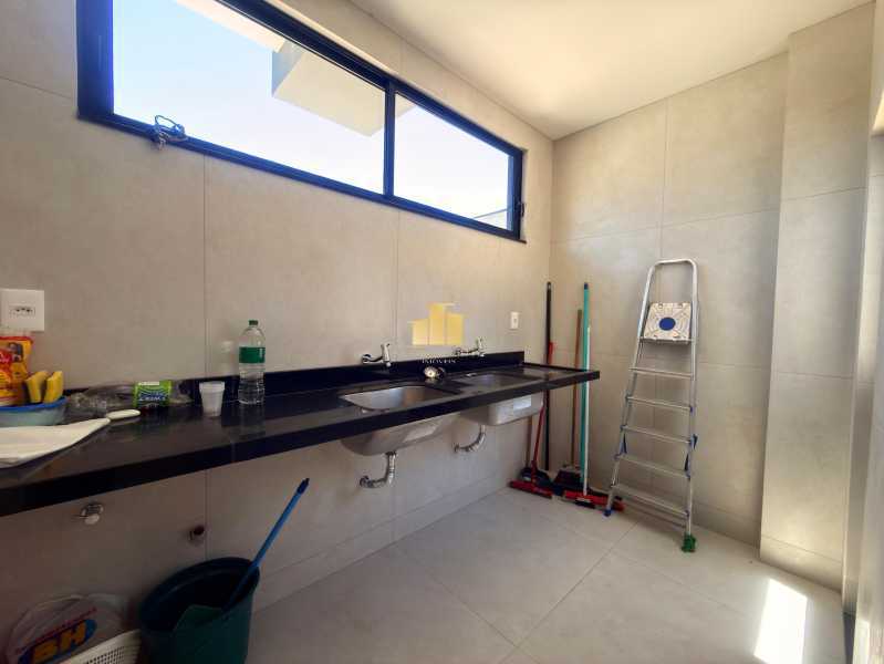 Imperdível - Casa Duplex de Luxo à Venda no Condomínio Estrela Alta - Salvaterra - Juiz de Fora - TFCN40003