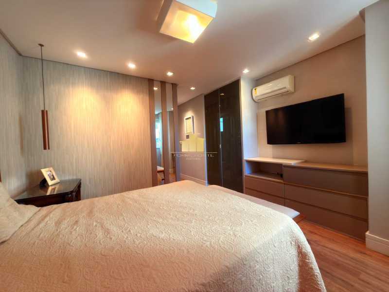 Ótima localização - Apartamento de Alto Luxo no Centro – Condomínio Mont Royal 1 por andar • 181m² • 3 suítes • 4 vagas • Vista livre • Interior impecável - TFAP30159