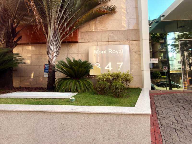 Ótima localização - Apartamento de Alto Luxo no Centro – Condomínio Mont Royal 1 por andar • 181m² • 3 suítes • 4 vagas • Vista livre • Interior impecável - TFAP30159