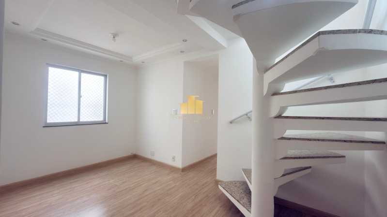 Ótima localização - Cobertura Duplex no Bom Clima I - 2 Quartos, Terraço Gourmet, Vista Livre e 2 Vagas - Juiz de Fora - TFCO20027