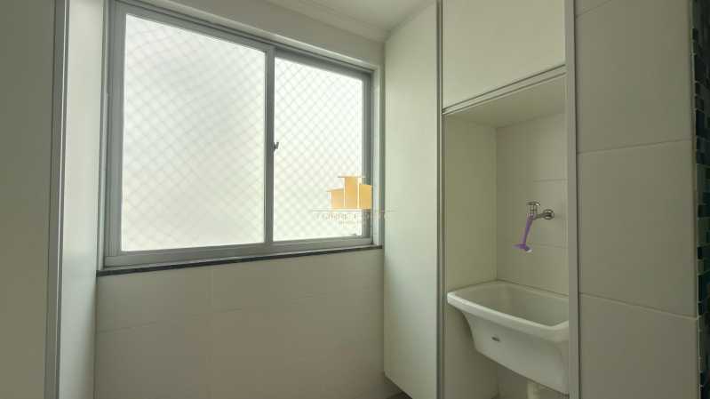 Ótima localização - Cobertura Duplex no Bom Clima I - 2 Quartos, Terraço Gourmet, Vista Livre e 2 Vagas - Juiz de Fora - TFCO20027