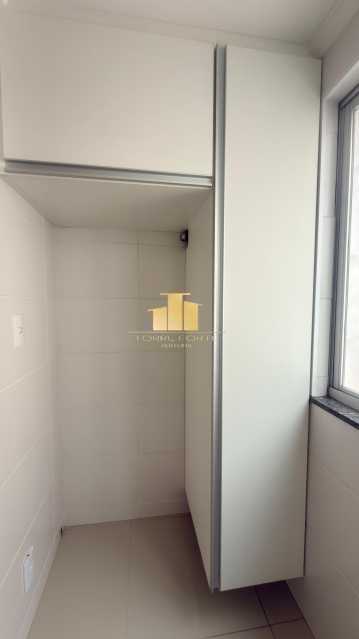 Ótima localização - Cobertura Duplex no Bom Clima I - 2 Quartos, Terraço Gourmet, Vista Livre e 2 Vagas - Juiz de Fora - TFCO20027