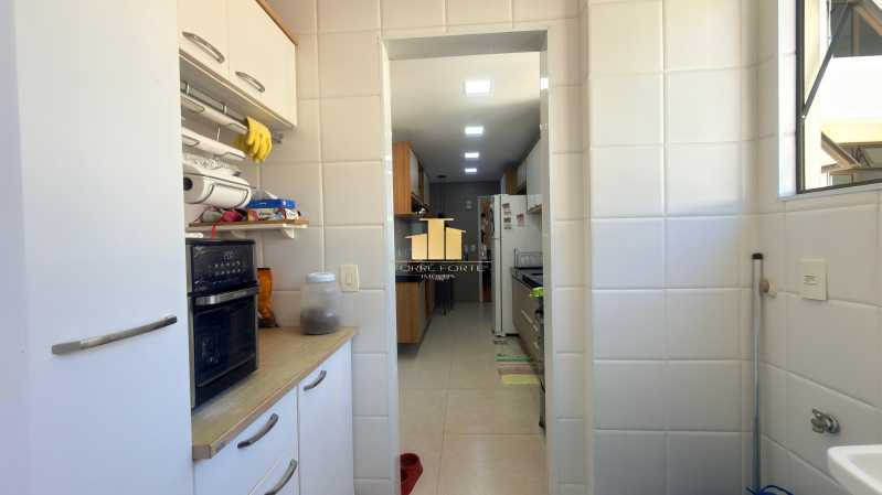 Ótima localização - Apartamento de Alto Padrão com 4 quartos, 3 vagas, Andar Alto, Vista Panorâmica e Acabamento Premium - São Mateus | Juiz de Fora - TFAP40018