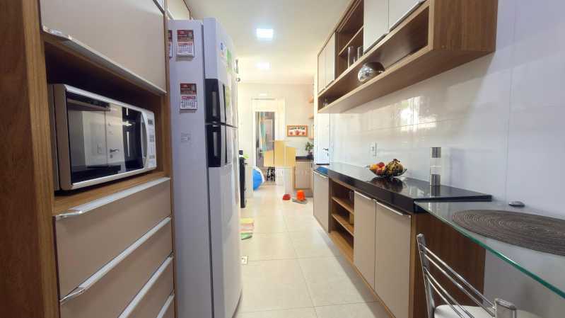 Ótima localização - Apartamento de Alto Padrão com 4 quartos, 3 vagas, Andar Alto, Vista Panorâmica e Acabamento Premium - São Mateus | Juiz de Fora - TFAP40018