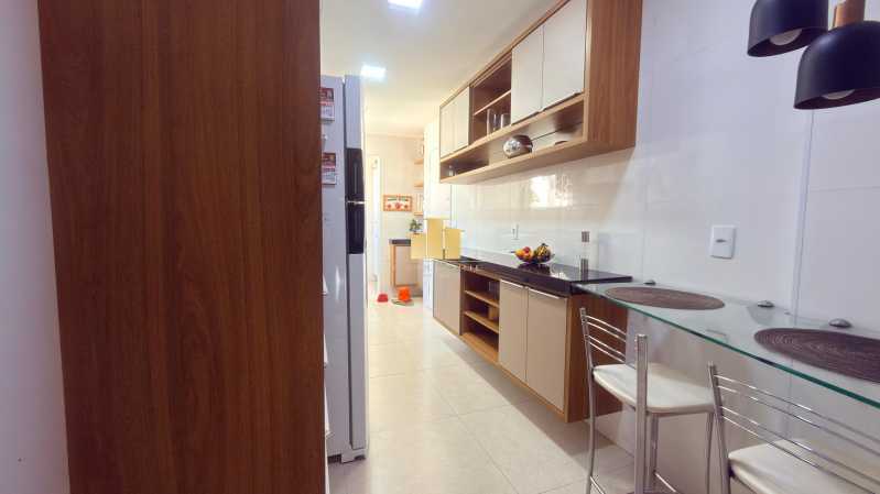 Ótima localização - Apartamento de Alto Padrão com 4 quartos, 3 vagas, Andar Alto, Vista Panorâmica e Acabamento Premium - São Mateus | Juiz de Fora - TFAP40018