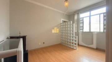 Ótima localização - Apartamento à Venda no Santa Helena - 2 Quartos Amplos, Garagem Privativa e Localização Nobre | Juiz de Fora - TFAP20674