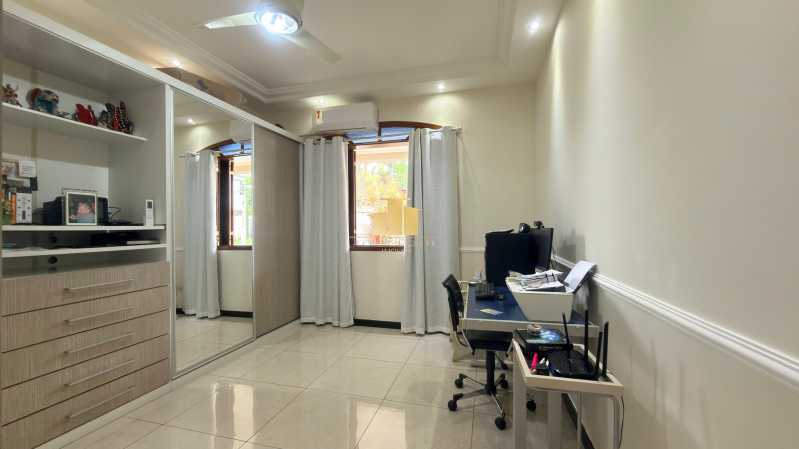 Imperdível - Casa Linear de Alto Padrão à Venda no Condomínio Bosque Imperial | Lazer Completo, Energia Solar e Segurança Máxima - São Pedro | Juiz de Fora - TFCN30009