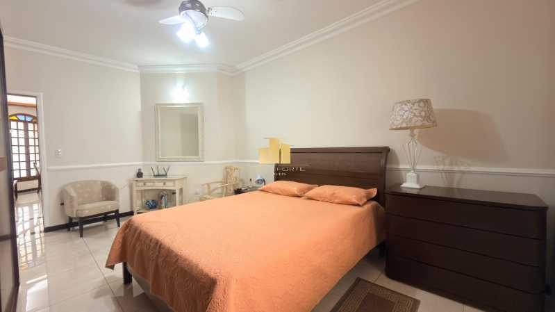 Imperdível - Casa Linear de Alto Padrão à Venda no Condomínio Bosque Imperial | Lazer Completo, Energia Solar e Segurança Máxima - São Pedro | Juiz de Fora - TFCN30009