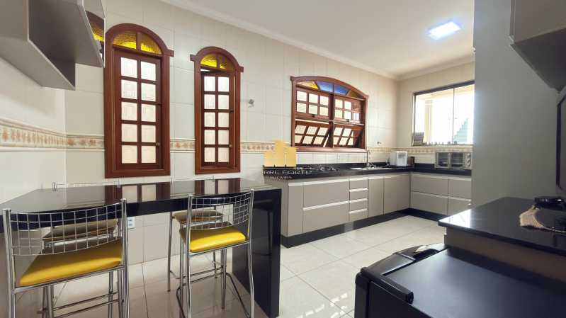 Imperdível - Casa Linear de Alto Padrão à Venda no Condomínio Bosque Imperial | Lazer Completo, Energia Solar e Segurança Máxima - São Pedro | Juiz de Fora - TFCN30009