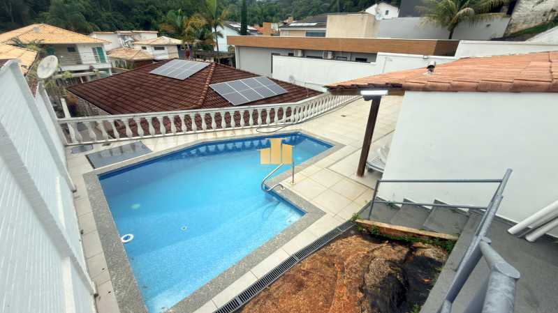 Imperdível - Casa Linear de Alto Padrão à Venda no Condomínio Bosque Imperial | Lazer Completo, Energia Solar e Segurança Máxima - São Pedro | Juiz de Fora - TFCN30009