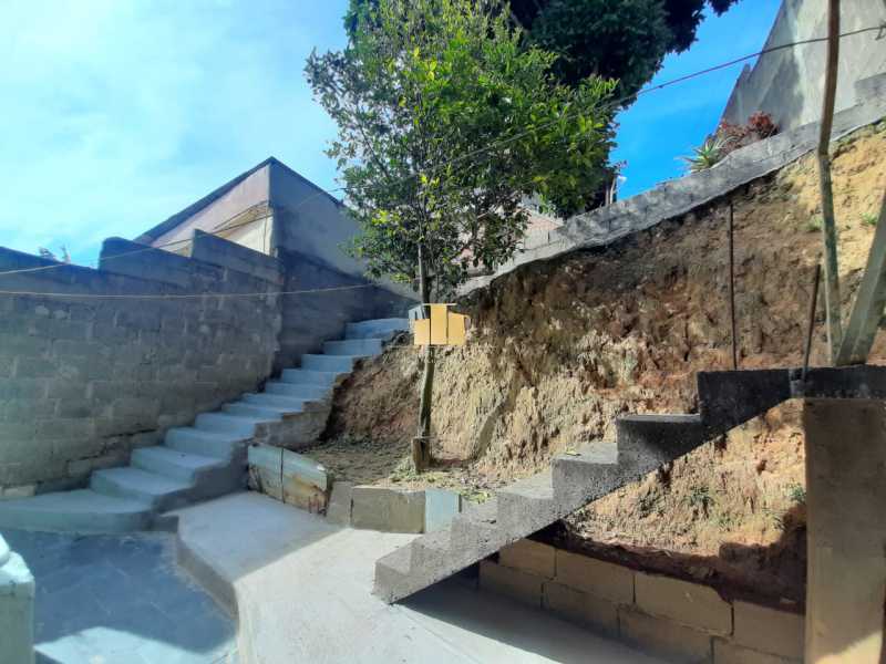 Conheça casa-com-loja-comercial-santa- do imóvel - Casa 2 quartos à venda Juiz de Fora,MG - R$ 299.000 - TFCA20023 - 4 casa-com-loja-comercial-santa- - 4