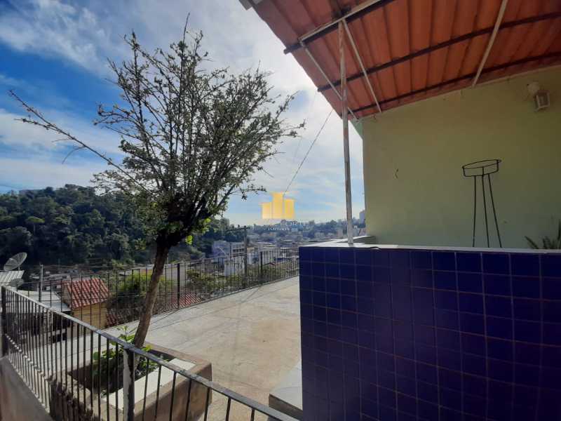 Conheça garagem-coberta-3-vagas-casa-s do imóvel - Casa 2 quartos à venda Juiz de Fora,MG - R$ 299.000 - TFCA20023 - 15 garagem-coberta-3-vagas-casa-s - 15