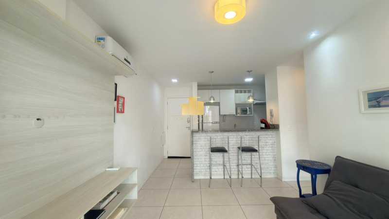 Ótima localização - Le Quartier Granbery: Apartamento de 1 Quarto Mobiliado, Andar Alto com Vista Livre e Lazer Completo em JF! - TFAP10033