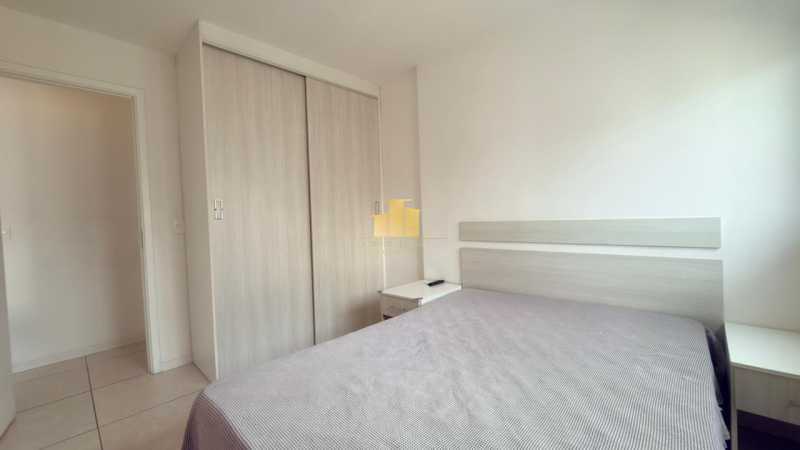 Ótima localização - Le Quartier Granbery: Apartamento de 1 Quarto Mobiliado, Andar Alto com Vista Livre e Lazer Completo em JF! - TFAP10033