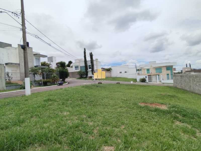 Terreno plano - Condomínio Sp - 11