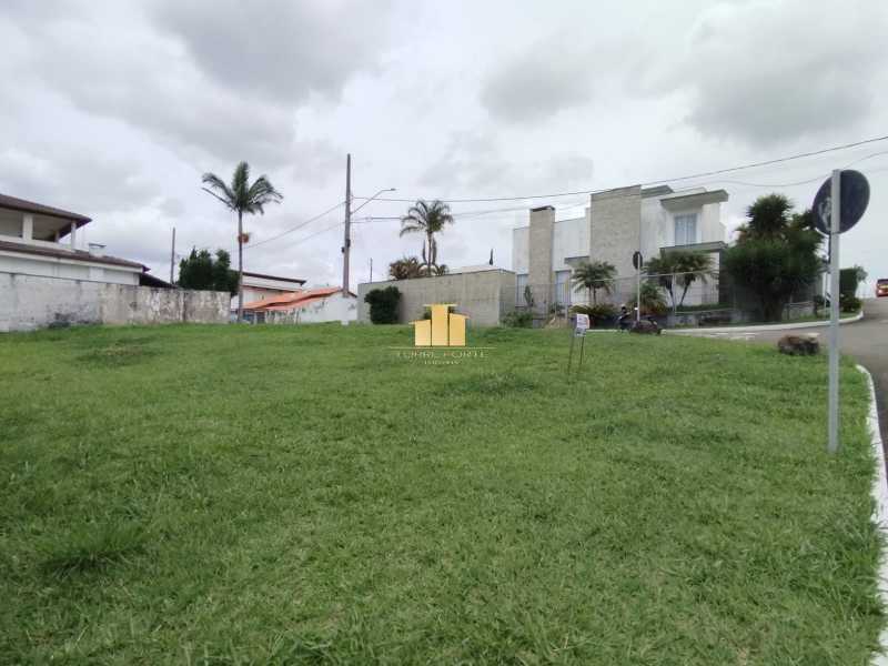 Terreno plano - Condomínio Sp - 13