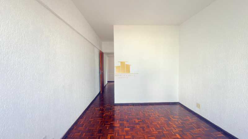 Conheça Apartamento Reformado 3 Quarto do imóvel - Apartamento Reformado 118m² no Centro: 3 Quartos (Suíte), Andar Alto, Vista Livre e Portaria 24h - Edifício Águia de Prata - TFAP30165 - 8 Apartamento Reformado 3 Quarto - 8