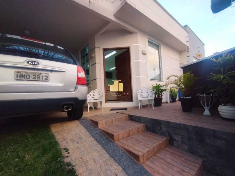 CASA LINEAR QUINTAS AVENIDA CO - 13