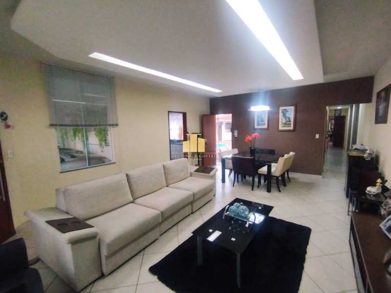 CASA LINEAR QUINTAS AVENIDA CO - 24