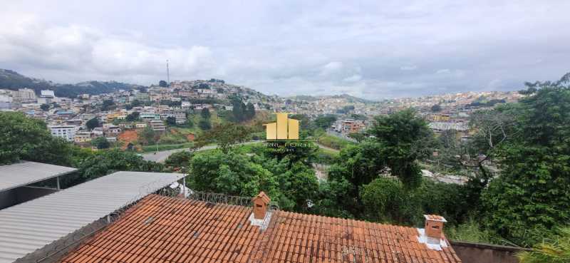 Casa de 300m² em Frente ao Ho - 19
