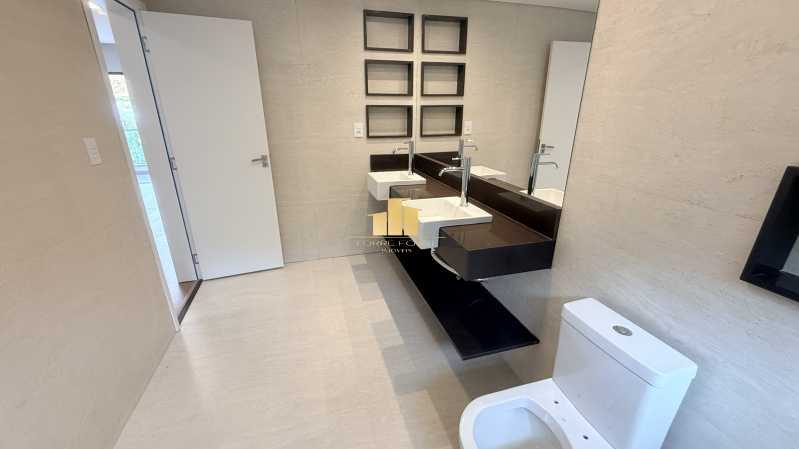 Conheça Casa Triplex de Alto Padrão R do imóvel - Mansão Suspensa com Quintal Gigante: Casa Triplex de Alto Padrão à Venda no Condomínio Reserva São Pedro - O Encontro entre a Modernidade e o Luxo na Cidade Alta - TFCN40005 - 29 Casa Triplex de Alto Padrão R - 29