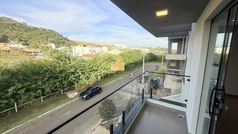 Alto Luxo - Mansão Suspensa com Quintal Gigante: Casa Triplex de Alto Padrão à Venda no Condomínio Reserva São Pedro - O Encontro entre a Modernidade e o Luxo na Cidade Alta - TFCN40005
