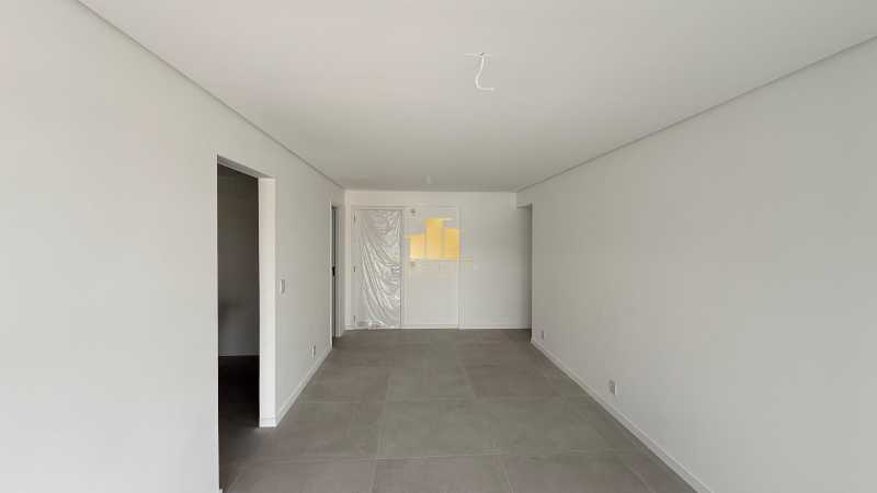 Alto Luxo - Apartamento à Venda no Marina Residence: 2 Suítes e Lazer Resort na Avenida Rio Branco - Andar Alto com Vista Privilegiada de Frente - TFAP20739