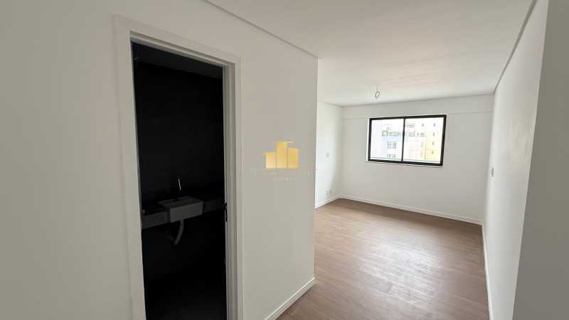 Conheça Venda 2 Suítes Alto Padrão do imóvel - Apartamento à Venda no Marina Residence: 2 Suítes e Lazer Resort na Avenida Rio Branco - Andar Alto com Vista Privilegiada de Frente - TFAP20740 - 25 Venda 2 Suítes Alto Padrão - 25