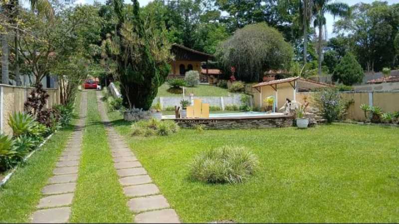 Conheça Casa à Venda - Parque Jardim do imóvel - Casa à Venda no Parque Jardim da Serra com 4 Quartos, 2 Suítes, Piscina, Área Gourmet, Lareira e Terreno de 1.850 m² - Juiz de Fora / MG - TFCA40017 - 7 Casa à Venda - Parque Jardim - 7