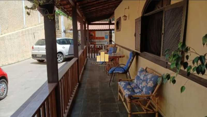 Conheça Casa à Venda - Parque Jardim do imóvel - Casa à Venda no Parque Jardim da Serra com 4 Quartos, 2 Suítes, Piscina, Área Gourmet, Lareira e Terreno de 1.850 m² - Juiz de Fora / MG - TFCA40017 - 9 Casa à Venda - Parque Jardim - 9