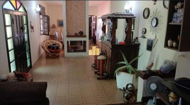 Conheça Casa à Venda - Parque Jardim do imóvel - Casa à Venda no Parque Jardim da Serra com 4 Quartos, 2 Suítes, Piscina, Área Gourmet, Lareira e Terreno de 1.850 m² - Juiz de Fora / MG - TFCA40017 - 15 Casa à Venda - Parque Jardim - 15