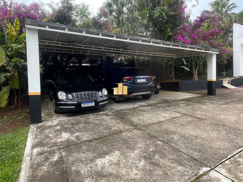 Imperdível - Casa de Alto Luxo à venda, cotendo 4 Suítes com closet, área gourmet e piscina no Novo Horizonte - TFCA40002