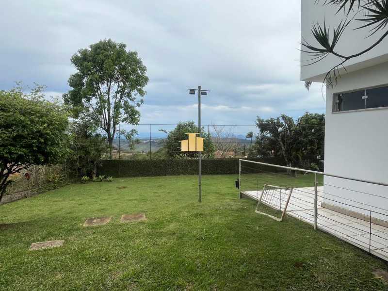 Imperdível - Casa de Alto Luxo à venda, cotendo 4 Suítes com closet, área gourmet e piscina no Novo Horizonte - TFCA40002