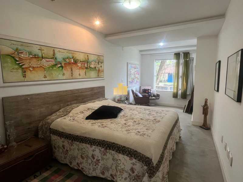 Imperdível - Casa de Alto Luxo à venda, cotendo 4 Suítes com closet, área gourmet e piscina no Novo Horizonte - TFCA40002