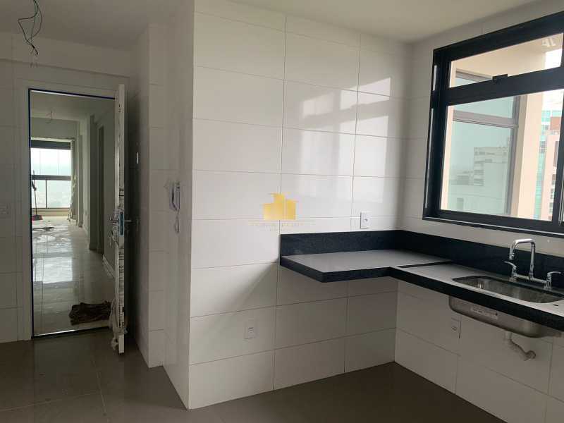 Conheça WhatsApp Image 2024-11-14 at 1 do imóvel - Cobertura 4 suites, 4 vagas e varanda gourmet no Estrela Sul - TFCO40007 - 13 WhatsApp Image 2024-11-14 at 1 - 13