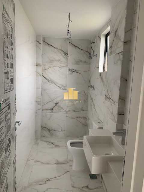 Conheça WhatsApp Image 2024-11-14 at 1 do imóvel - Cobertura 4 suites, 4 vagas e varanda gourmet no Estrela Sul - TFCO40007 - 25 WhatsApp Image 2024-11-14 at 1 - 25